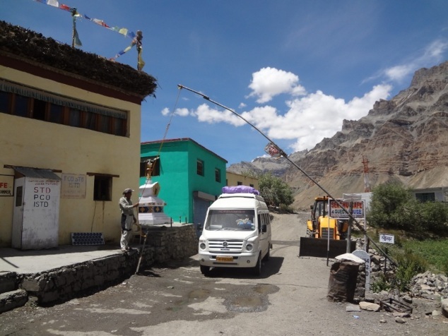 Check post - la frontière avec le Tibet et la Chine n'est pas loin ...