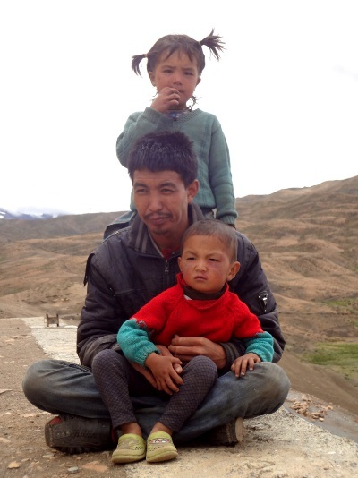 Petite famille à Langza