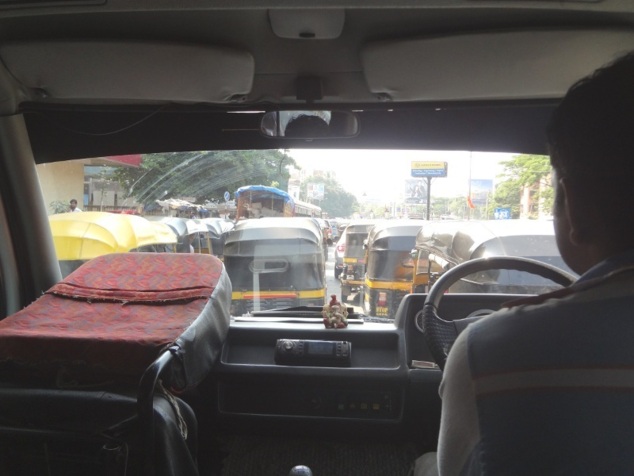 La circulation à Mumbai vue de notre minibus