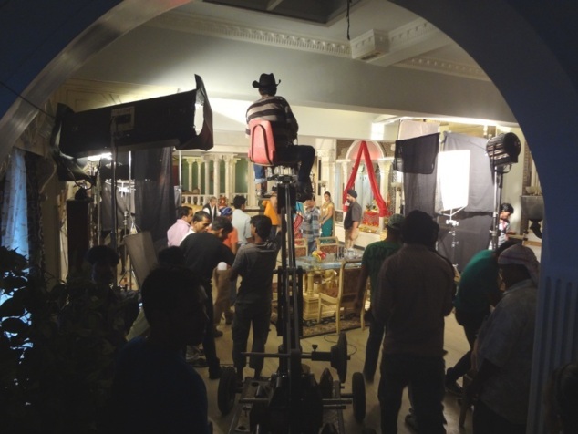 "Silence on tourne" "Silence on tourne"