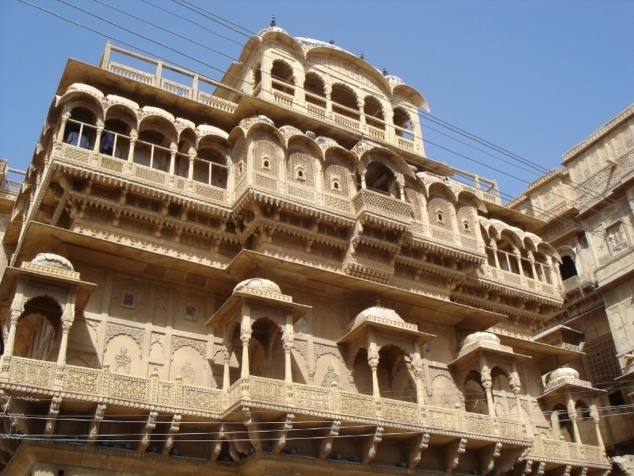 Le Gaj Vilas, le palais qui occupe une place centrale au coeur du fort. Le Gaj Vilas, le palais qui occupe une place centrale au coeur du fort.