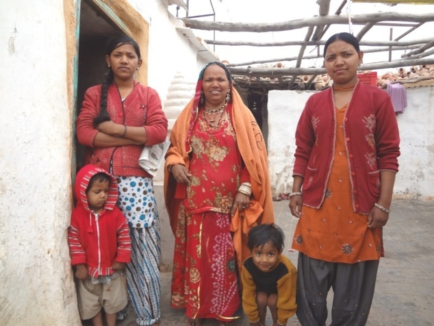 Famille de potiers ("Kumhar"). Famille de potiers ("Kumhar").