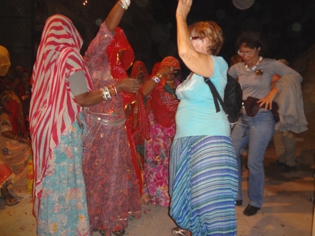 Danse entre femmes.