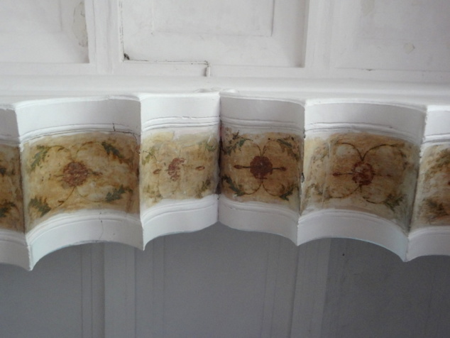 Détails de l'intérieur des arches délicatement peints. Détails de l'intérieur des arches délicatement peints.