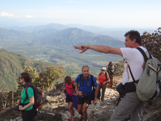 Jean-Louis, un vrai montagnard originaire des Alpes, a toujours quelque chose à nous montrer dans la montagne. Jean-Louis, un vrai montagnard originaire des Alpes, a toujours quelque chose à nous montrer dans la montagne.