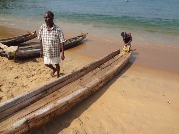 A chaque retour de pêche, l'esquif est démonté et le bois est mis à sécher.